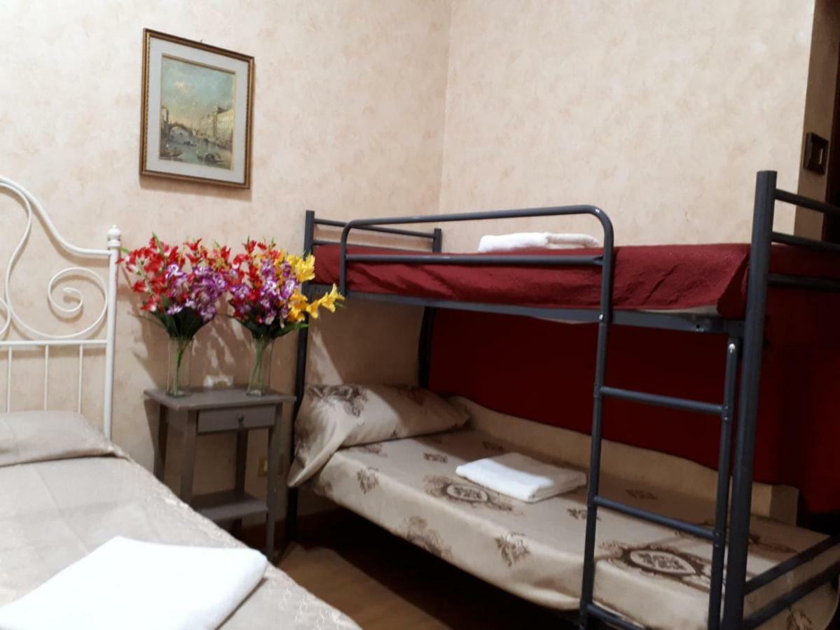 Renting Rooms Roma Exterior foto