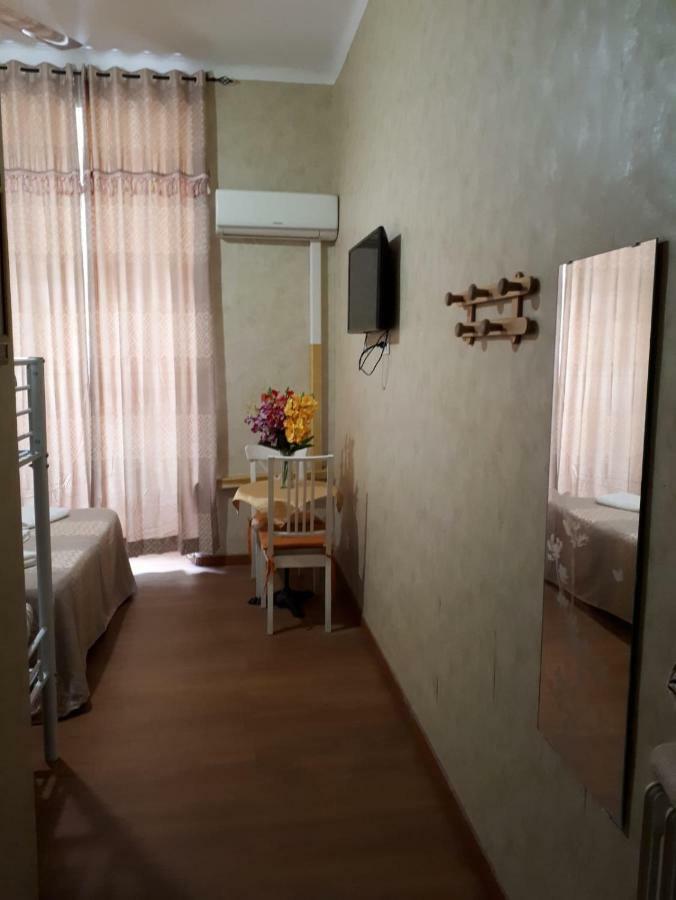 Renting Rooms Roma Exterior foto