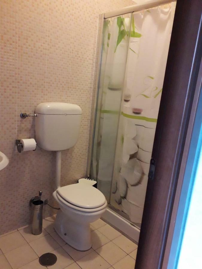Renting Rooms Roma Exterior foto