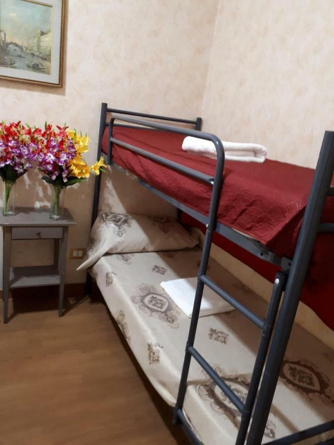 Renting Rooms Roma Exterior foto