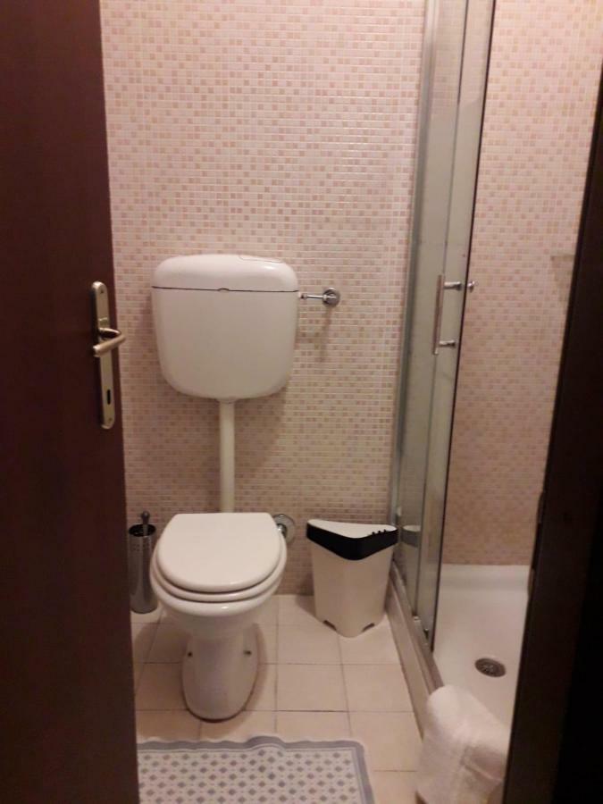 Renting Rooms Roma Exterior foto