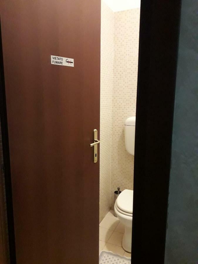 Renting Rooms Roma Exterior foto